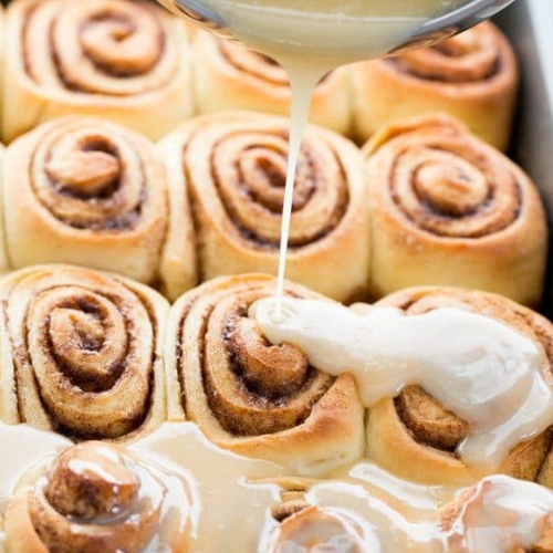 Cinnamon Rolls with Frosting, 1 dozen