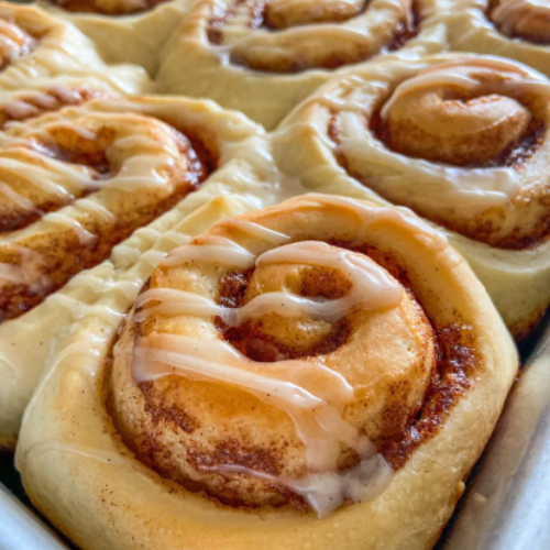 Cinnamon Rolls with Frosting, Family size